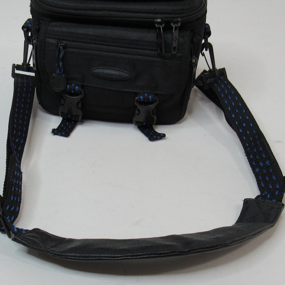 Samsonite Camera/Camcorder Carry Bag with Adjustable Strap - Picture 6 of 15